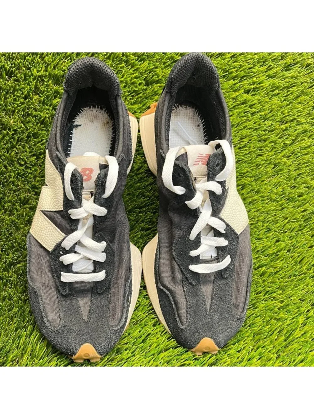 New Balance 327 Womens Size 8 Black Ivory Gum Athletic Running Shoes Sneakers